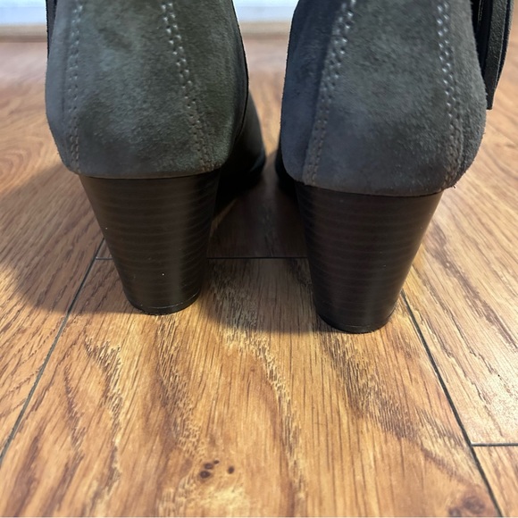 Vionic Madeline Olive Green Suede Weather Resistant Ankle Boots Booties | Sz 8 - Picture 8 of 15